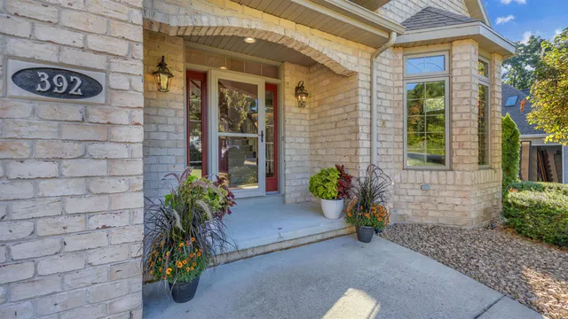 $599,950 | 392 Ledgewood Drive, Fond du Lac, WI 54937