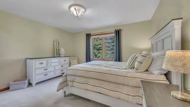 $599,950 | 392 Ledgewood Drive, Fond du Lac, WI 54937