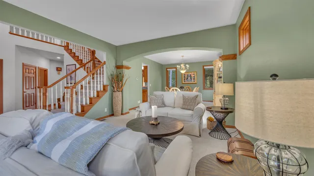 $599,950 | 392 Ledgewood Drive, Fond du Lac, WI 54937