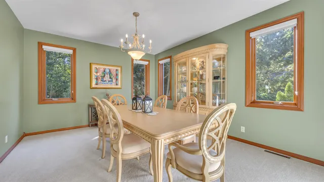 $599,950 | 392 Ledgewood Drive, Fond du Lac, WI 54937