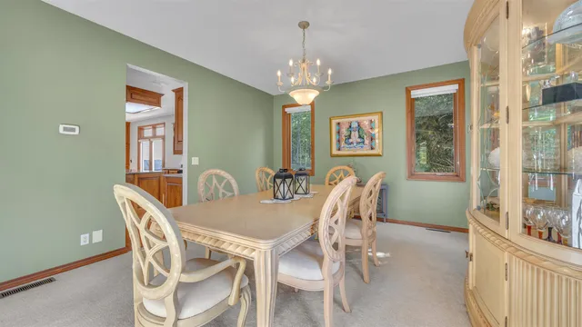 $599,950 | 392 Ledgewood Drive, Fond du Lac, WI 54937