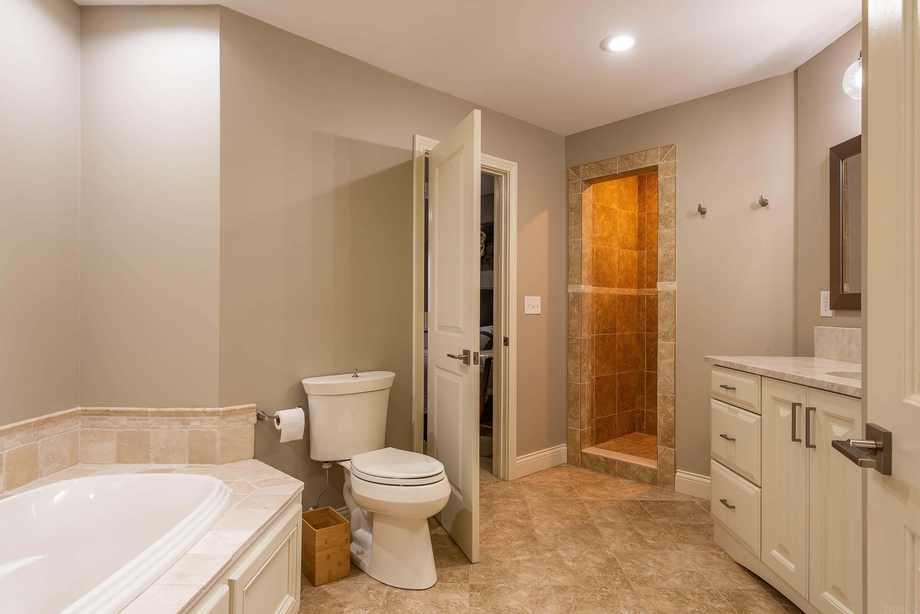7821 Zikes Road South Bloomington, IN 47401 - Photo 25 of 36 Gallery Image 25