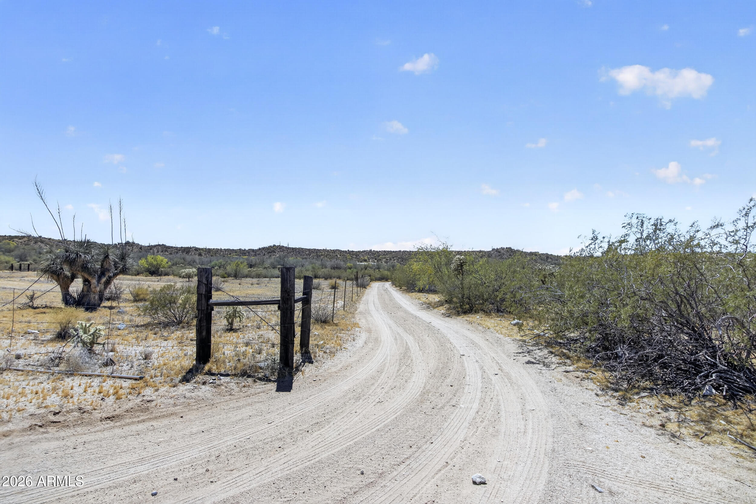 38809 East Spotted Horse Road Florence, AZ 85132 - Photo 34 of 40 a view of a city