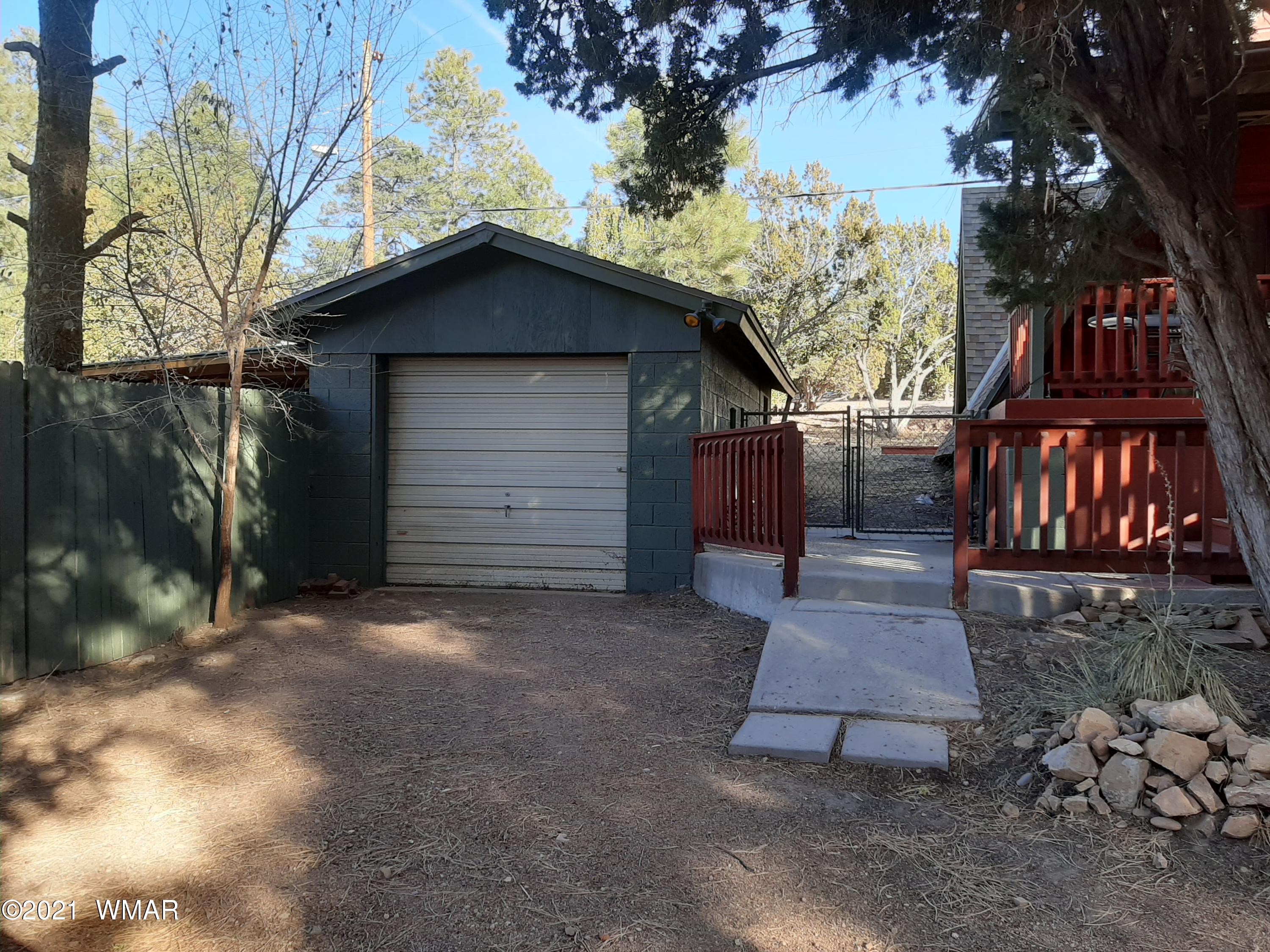 3329 Rim Lakes Drive Overgaard, AZ 85933 - Photo 9 of 13