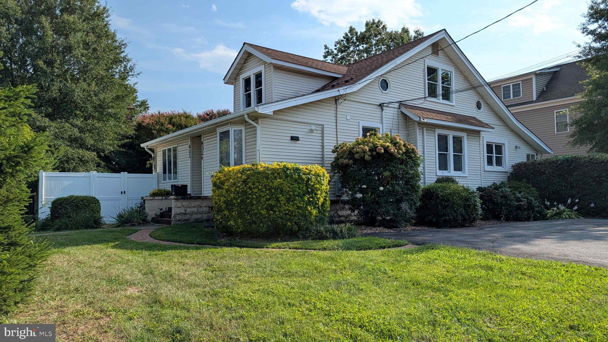 802 South Glebe Road Arlington, VA 22204 - Photo 1 of 36 Gallery Image 1