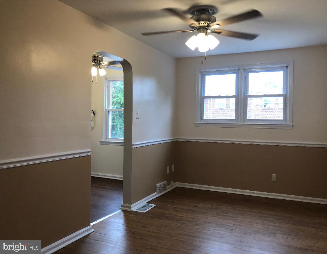 2027 Heather Road Folcroft, PA 19032 - Photo 3 of 13 Gallery Image 3