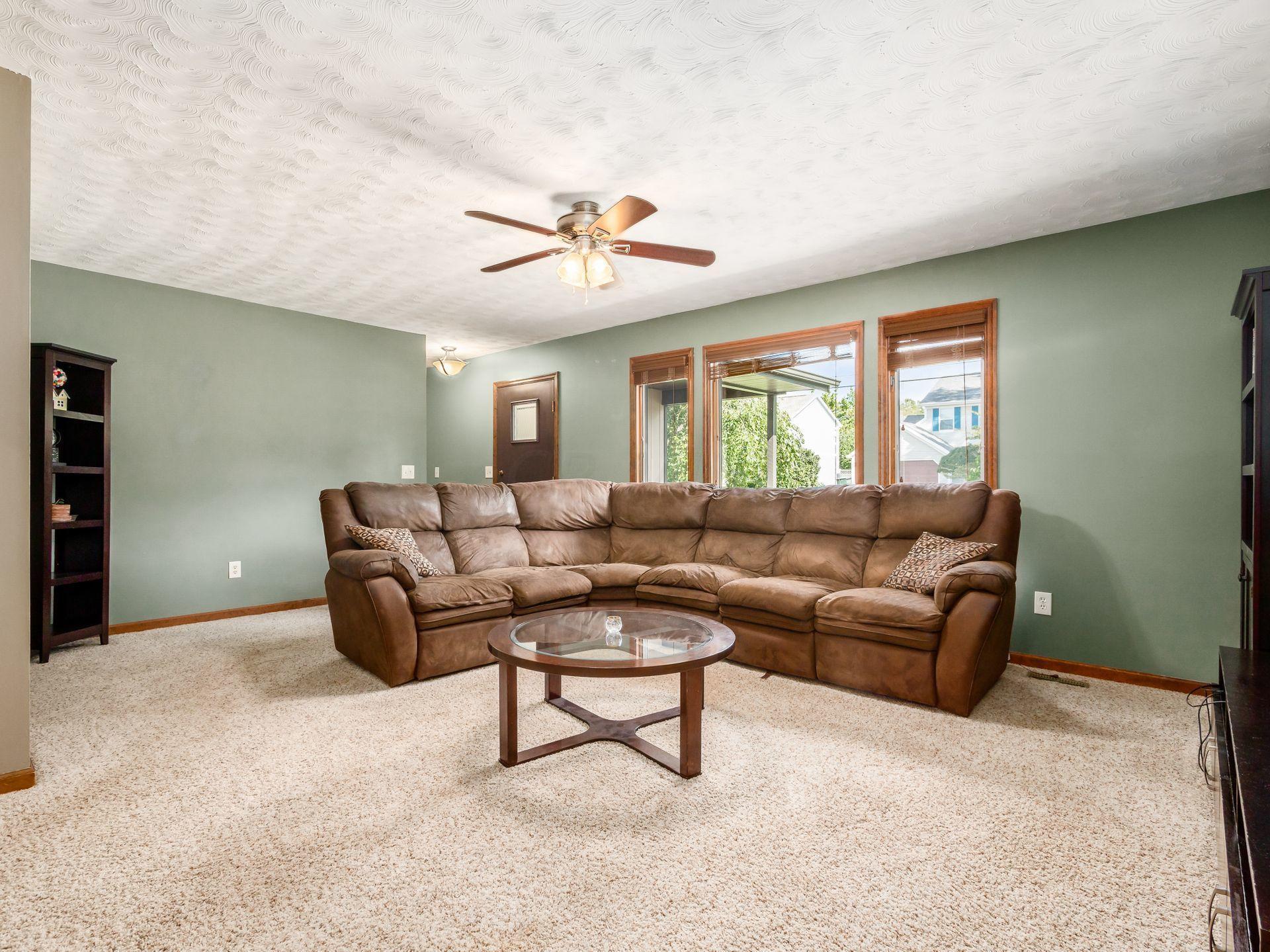 3419 Smiley Road Columbus, OH 43221 - Photo 4 of 39 Gallery Image 4