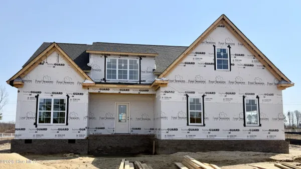$464,900 | 7637 Sweetwater Drive, Nashville, NC 27856