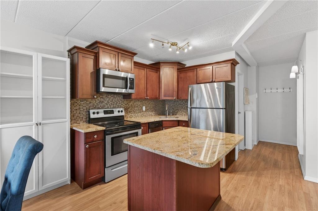 9967 Shore Road, Unit 7B Brooklyn, NY 11209 - Photo 7 of 22