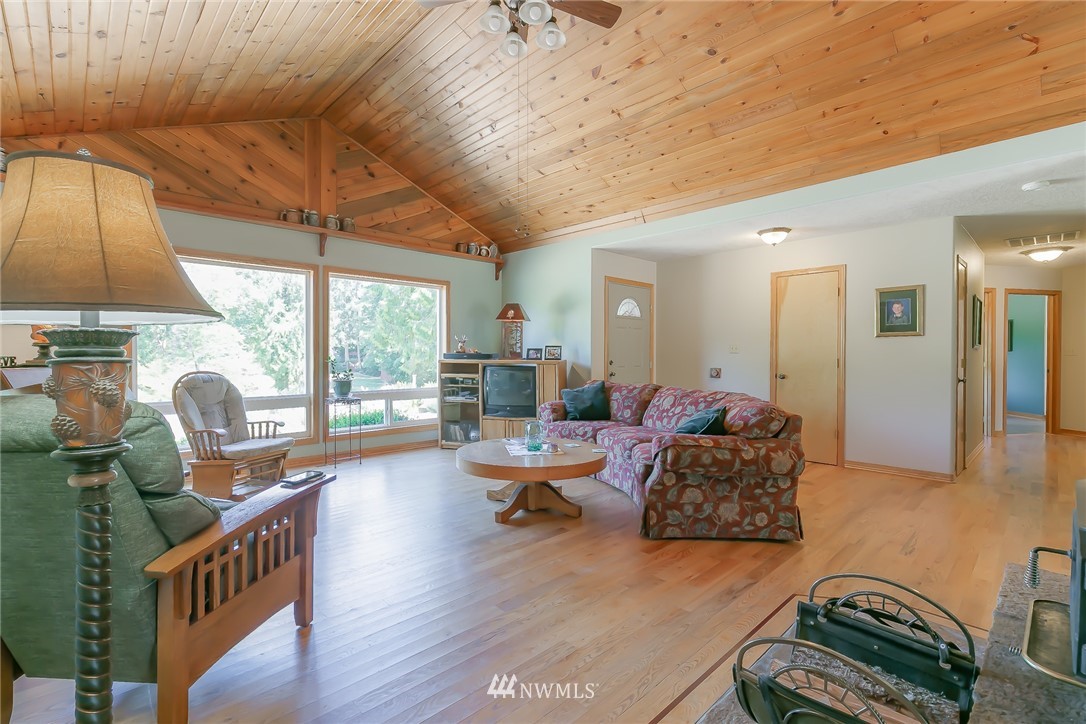 735 Carnine Road Castle Rock, WA 98611 - Photo 14 of 25 Gallery Image 14