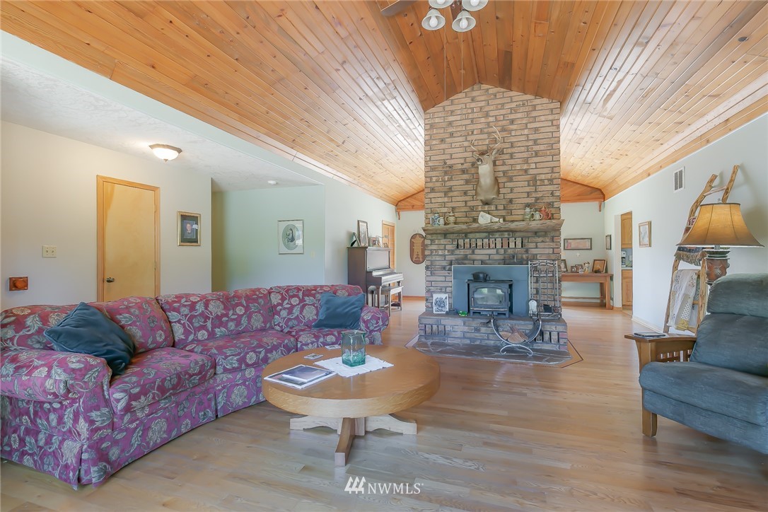 735 Carnine Road Castle Rock, WA 98611 - Photo 15 of 25 Gallery Image 15