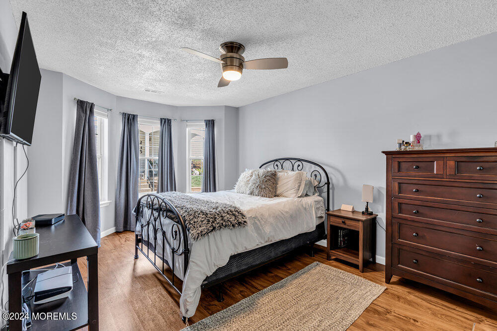 237 Tulip Lane Freehold, NJ 07728 - Photo 17 of 29 022_dsc01394_216