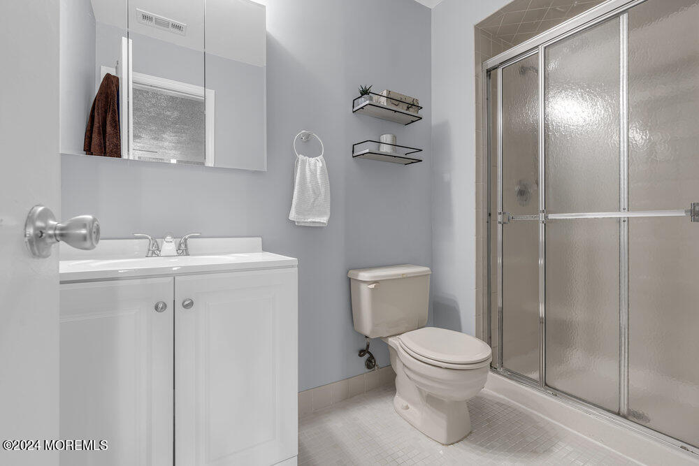 237 Tulip Lane Freehold, NJ 07728 - Photo 21 of 29 026_dsc01409_823