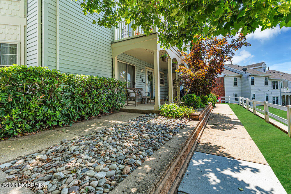 237 Tulip Lane Freehold, NJ 07728 - Photo 25 of 29 003_dsc01369-1_429