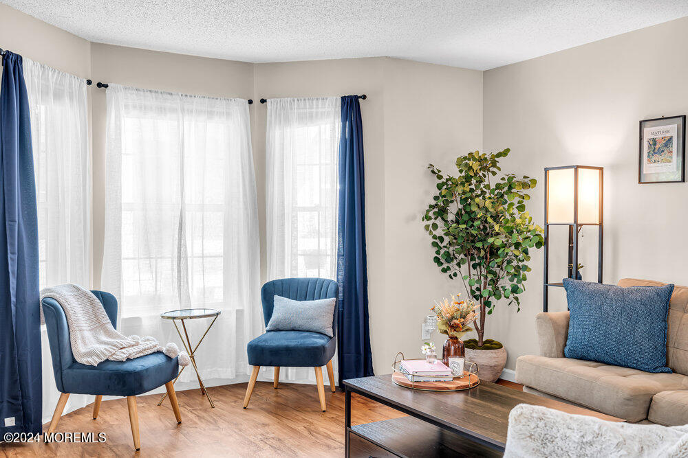 237 Tulip Lane Freehold, NJ 07728 - Photo 5 of 29 010_dsc01449_213