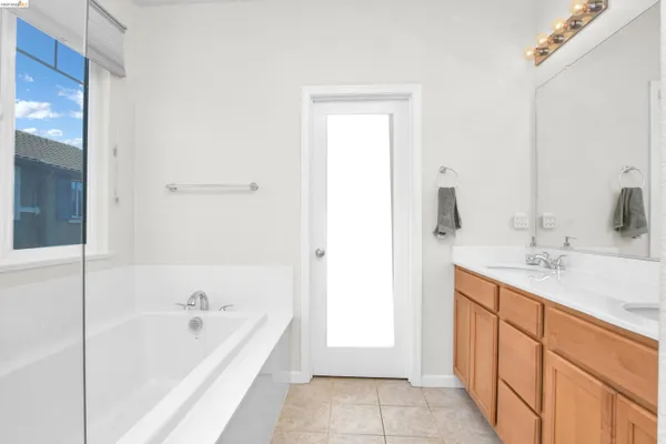 $599,000 | 252 Coolcrest Drive, Oakley, CA 94561