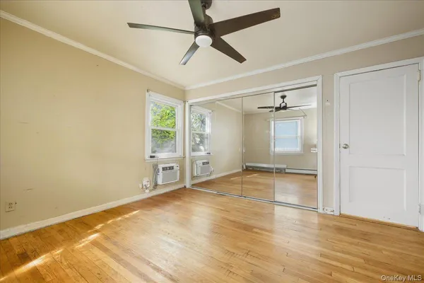 $499,000 | 215 West Granada Avenue, Lindenhurst, NY 11757