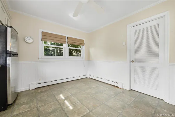 $499,000 | 215 West Granada Avenue, Lindenhurst, NY 11757