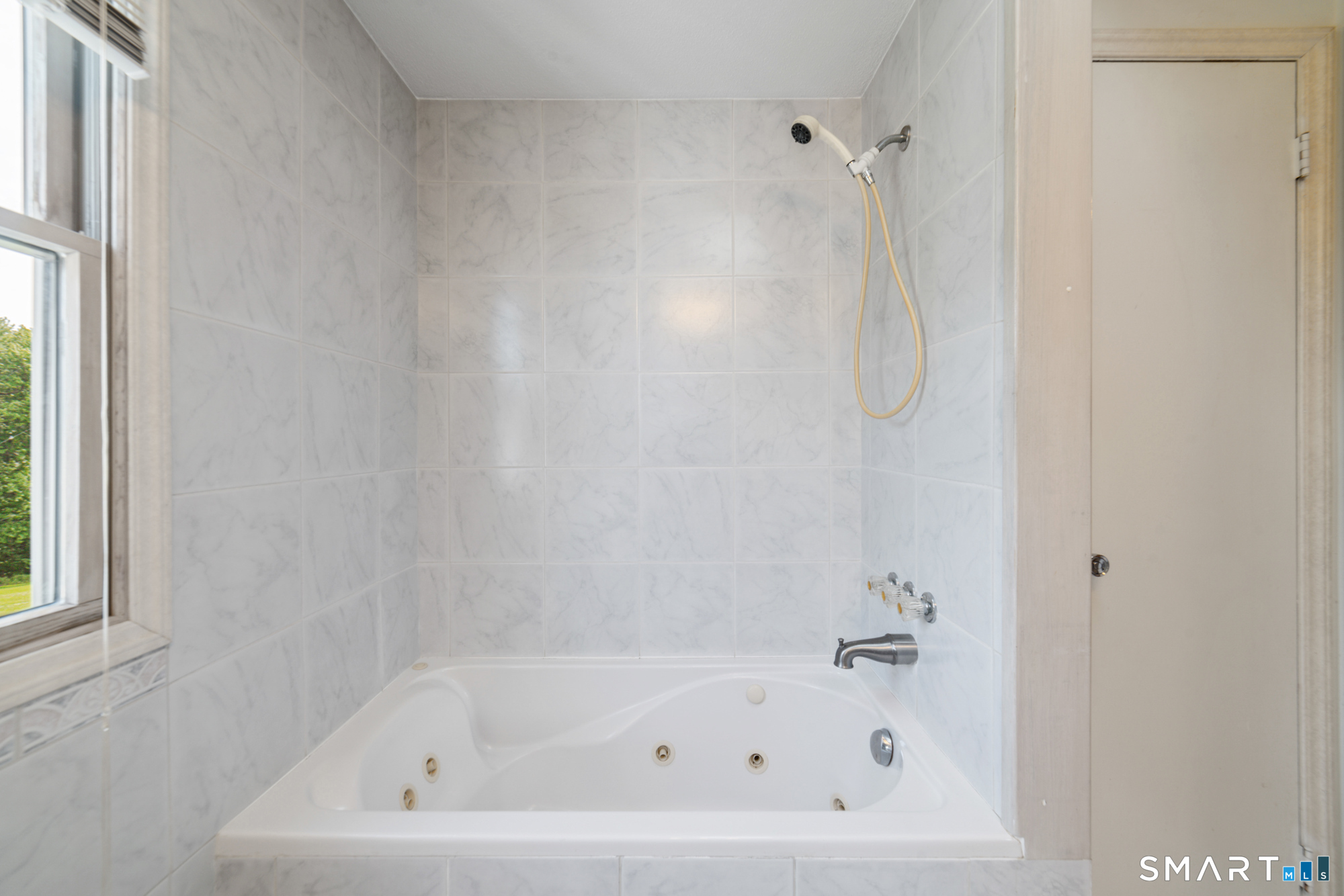 11 Polly Dan Road Burlington, CT 06013 - Photo 17 of 39