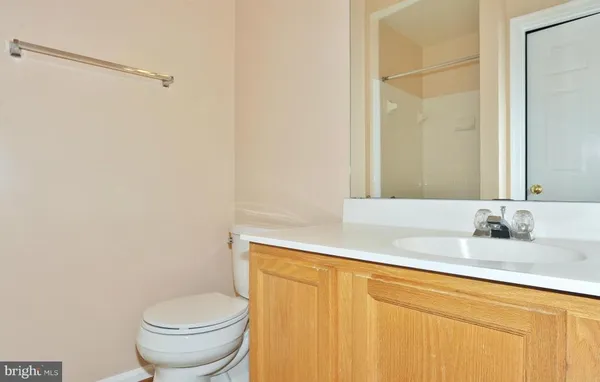 $3,100 | 6414 Lureta Ann Lane, Springfield, VA 22150