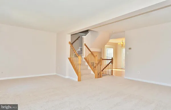 $3,100 | 6414 Lureta Ann Lane, Springfield, VA 22150