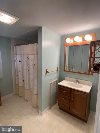 $425,000 | 423 Sutherland Road, Ewing, NJ 08618