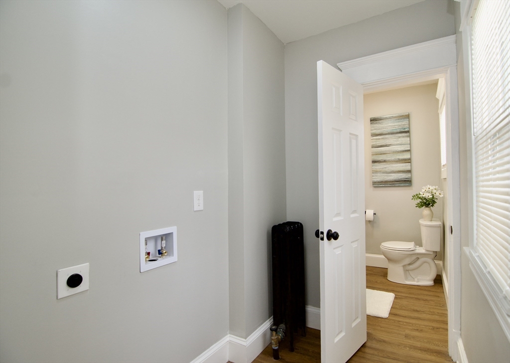 28 Bristol Street Springfield, MA 01109 - Photo 25 of 42