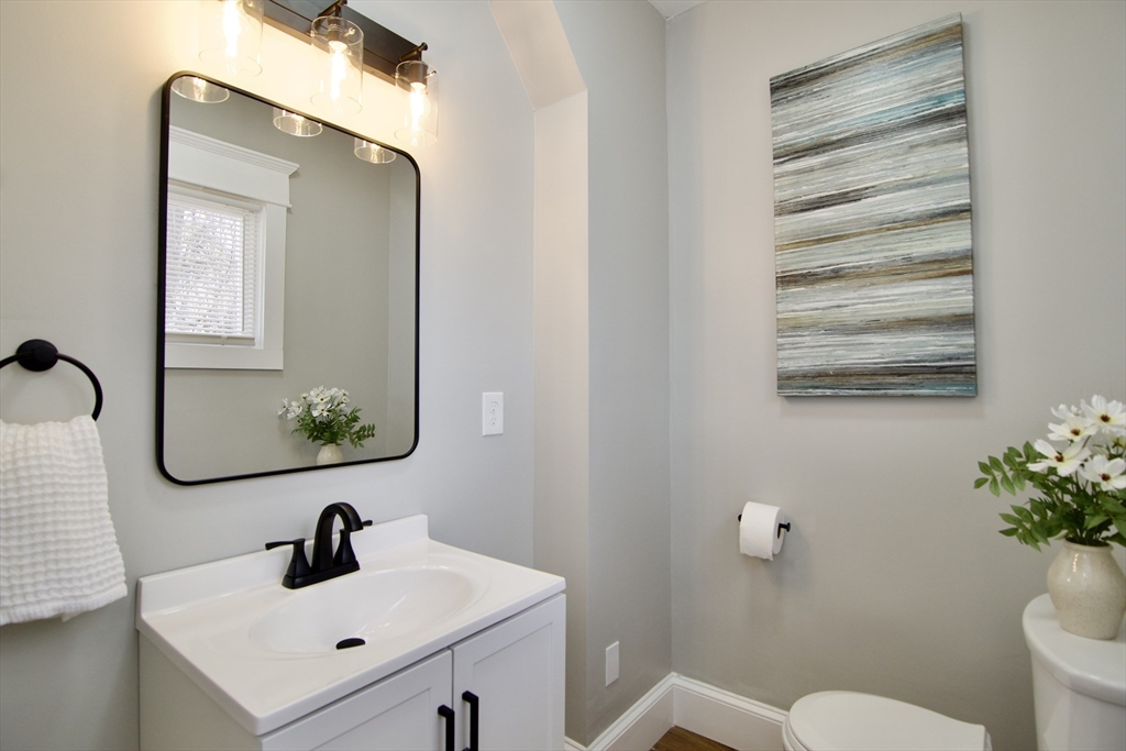 28 Bristol Street Springfield, MA 01109 - Photo 26 of 42