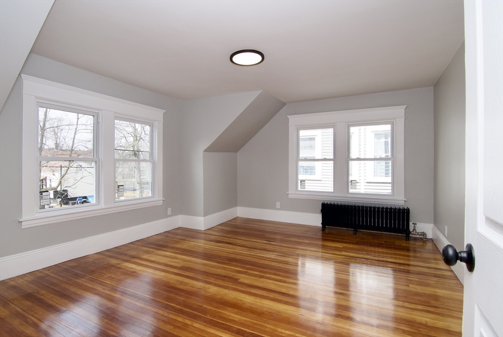 28 Bristol Street Springfield, MA 01109 - Photo 28 of 42