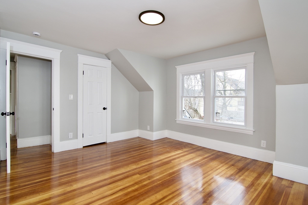 28 Bristol Street Springfield, MA 01109 - Photo 29 of 42