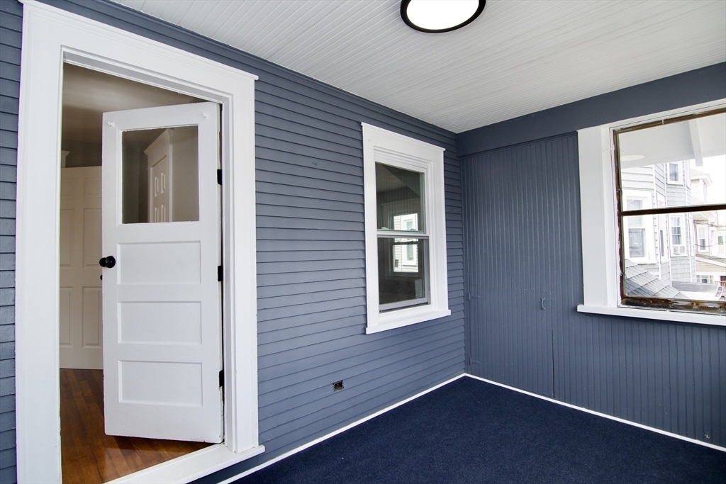 28 Bristol Street Springfield, MA 01109 - Photo 38 of 42