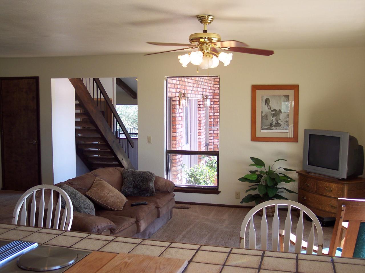8198 Maynard Road Palo Cedro, CA 96073 - Photo 35 of 53 FAMILY ROOM
