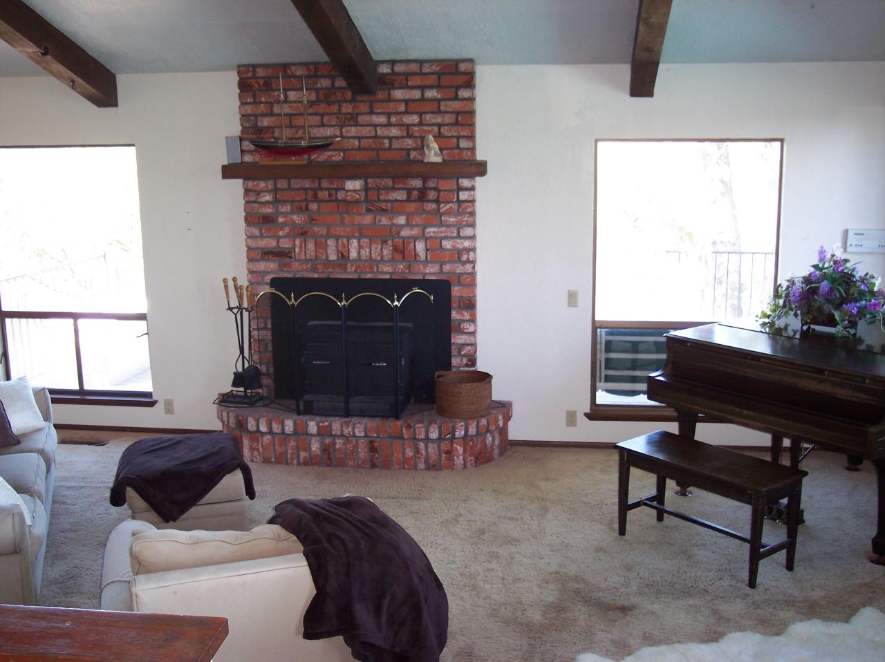 8198 Maynard Road Palo Cedro, CA 96073 - Photo 6 of 53 FORMAL LIVING ROOM