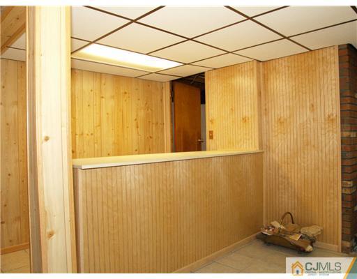 1112 New Dover Road Edison, NJ 08820 - Photo 18 of 25 a view of a small room