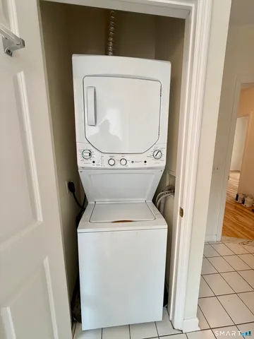 $479,900 | 35 Maple Tree Avenue, Unit 1, Stamford, CT 06906