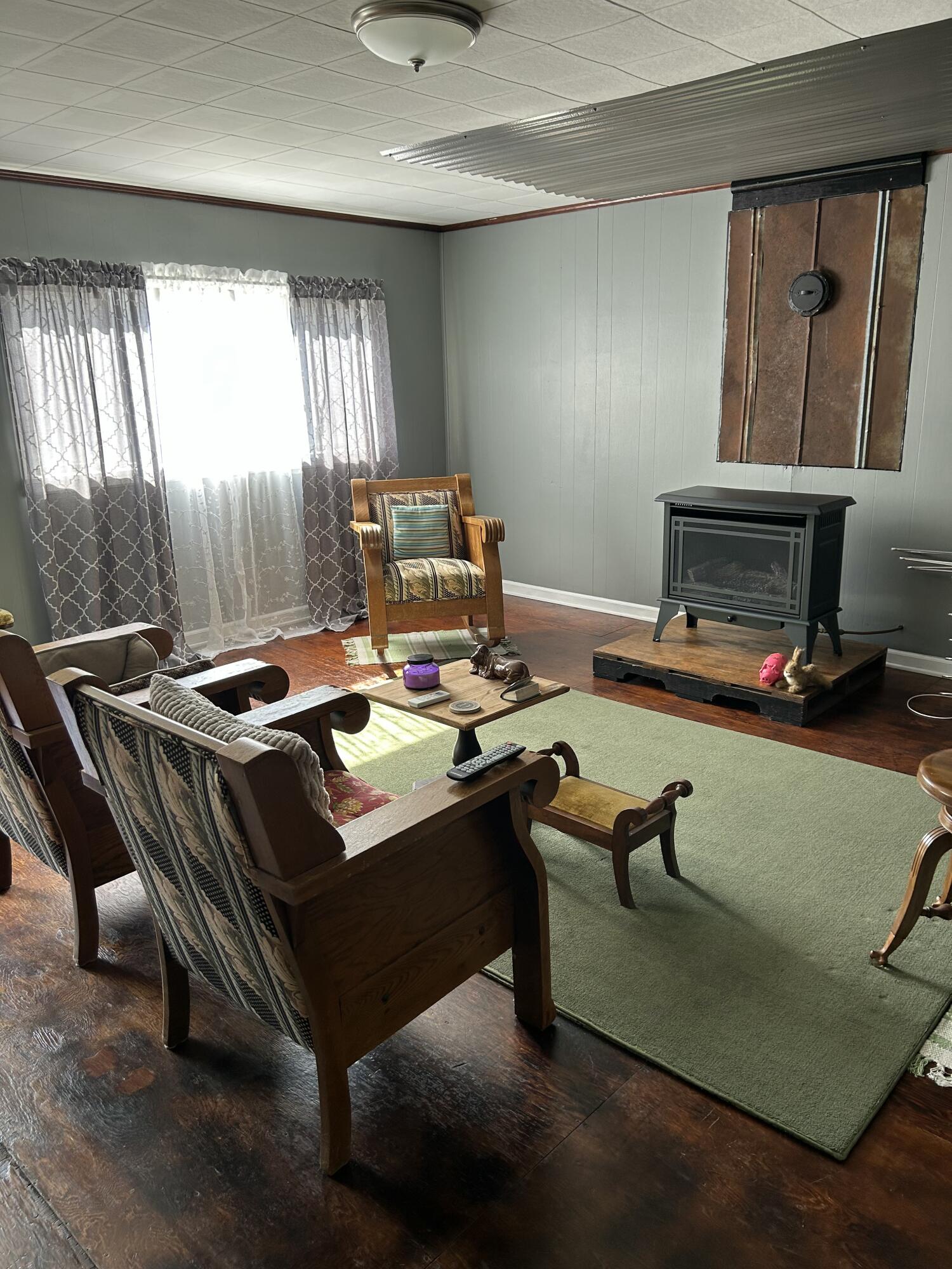 763 White Church Road Fincastle, VA 24090 - Photo 3 of 5 IMG_3016