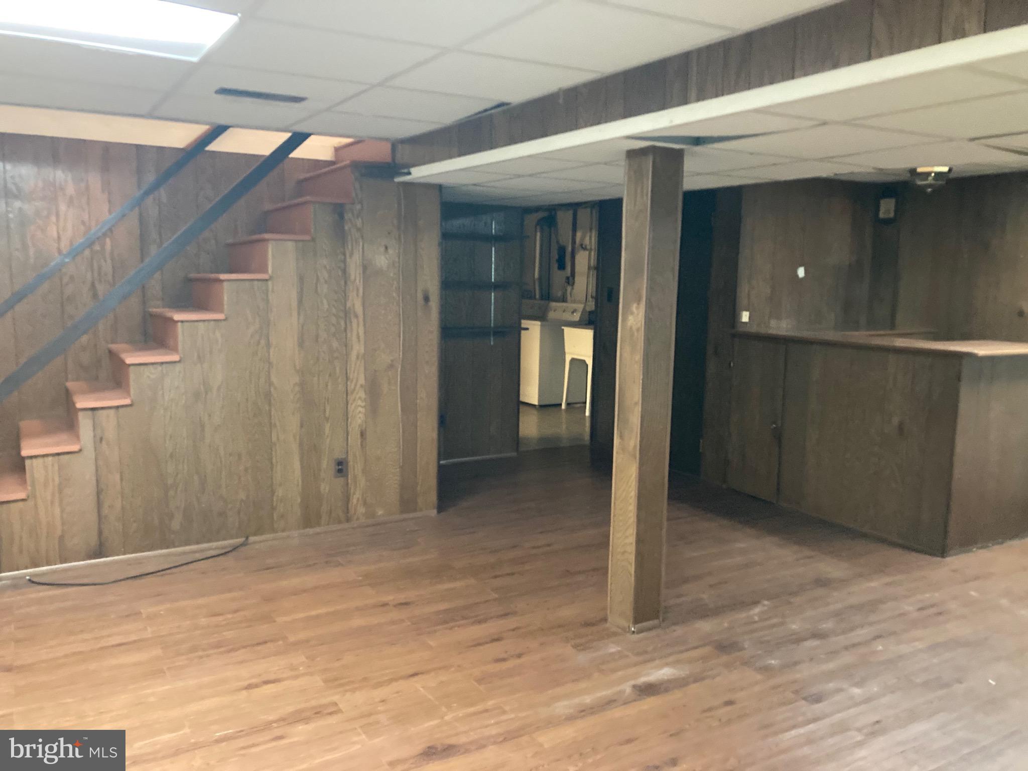 706 Crosby Road Baltimore, MD 21228 - Photo 10 of 41 a view of entryway