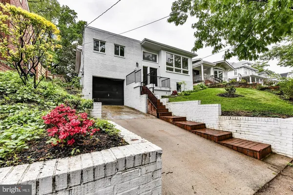 $4,525 | 2013 Franklin Street Northeast, Washington, DC 20018