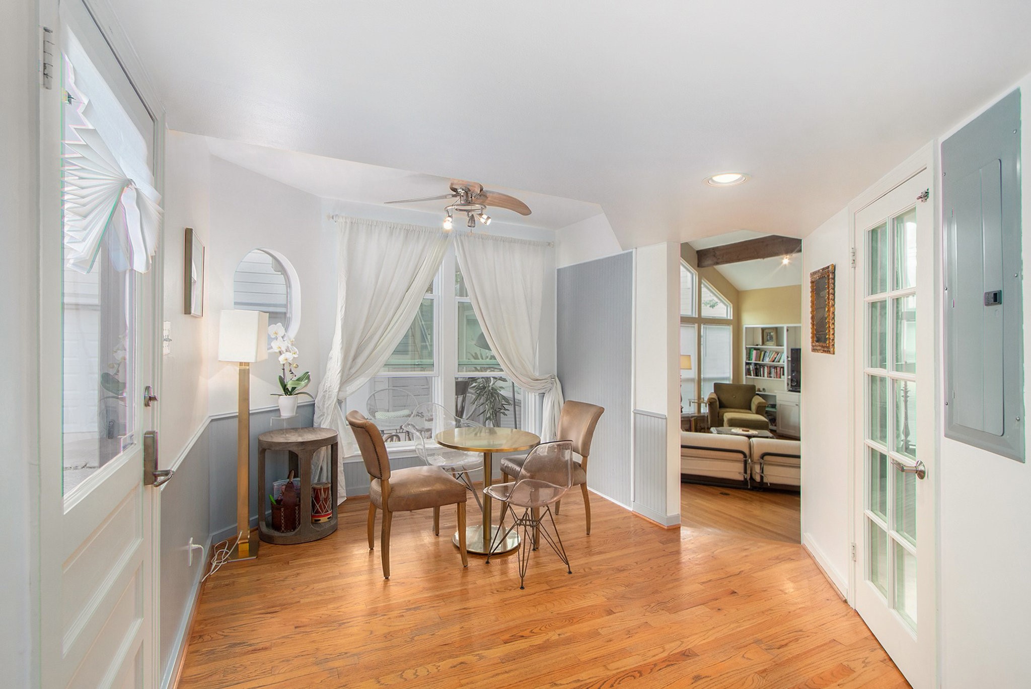 2522 Wordsworth Street Houston, TX 77030 - Photo 26 of 33 a living room with furniture a large window and wooden floor