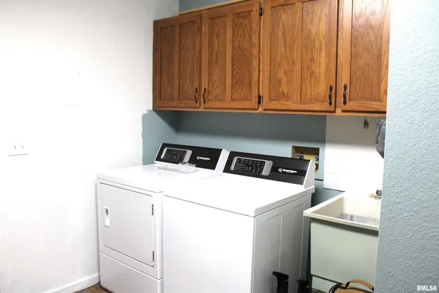 $334,000 | 4786 Keller Road, Iuka, IL 62849