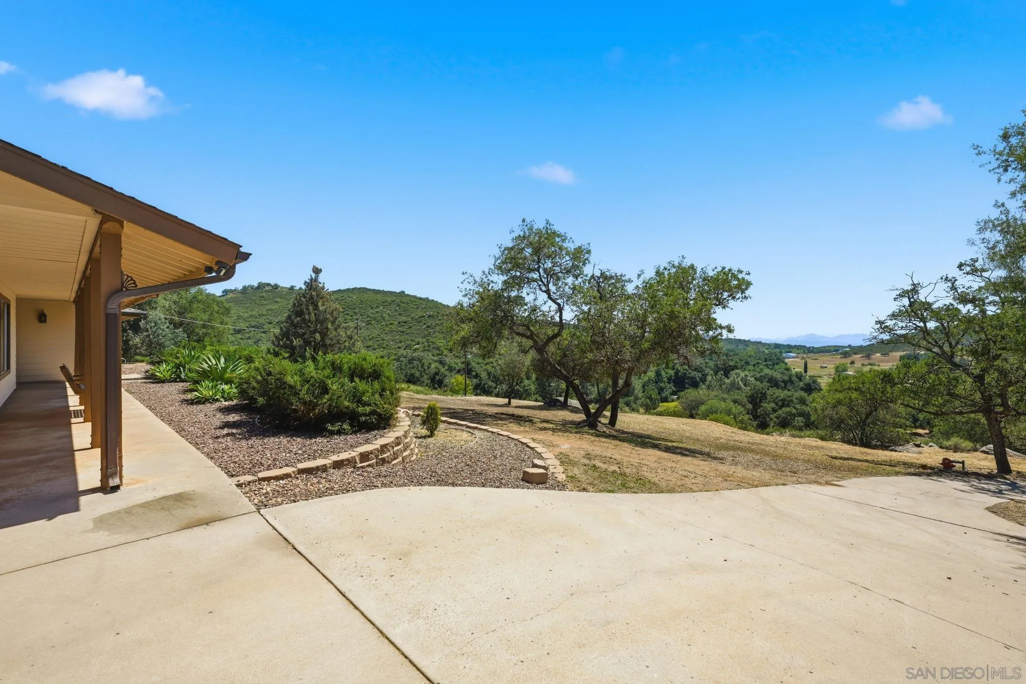 19525 Casner Road Ramona, CA 92065 - Photo 4 of 73