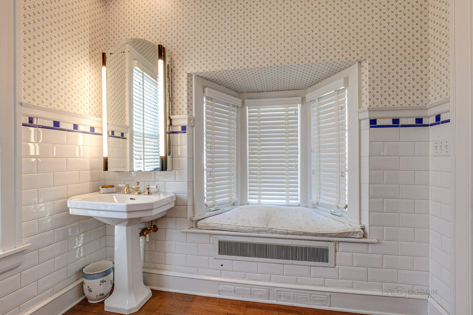 224 Maple Court Lake Forest, IL 60045 - Photo 26 of 51 a bathroom with a sink and a mirror