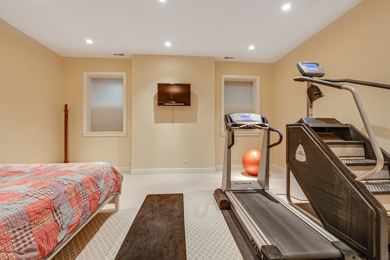 224 Maple Court Lake Forest, IL 60045 - Photo 37 of 51 a bedroom with a bed and a television