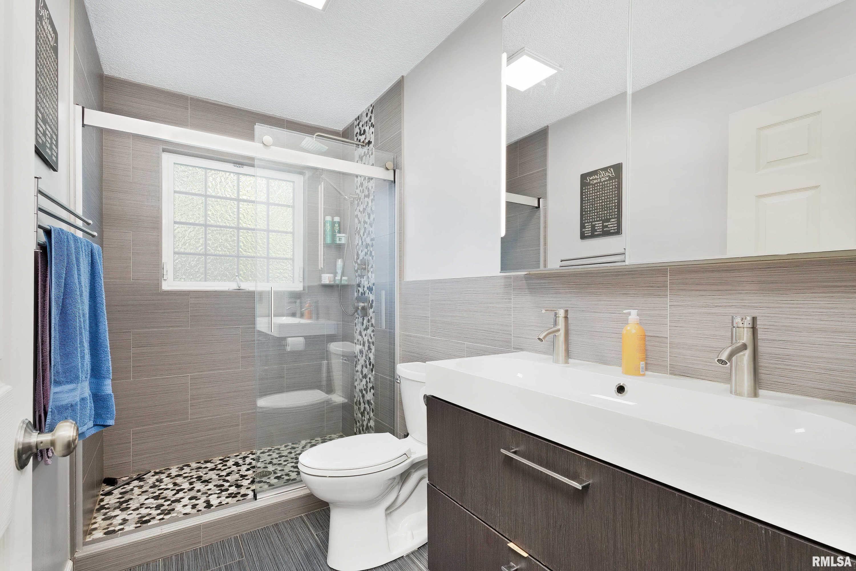 3216 Maplecrest Road Bettendorf, IA 52722 - Photo 13 of 33 Gallery Image 13