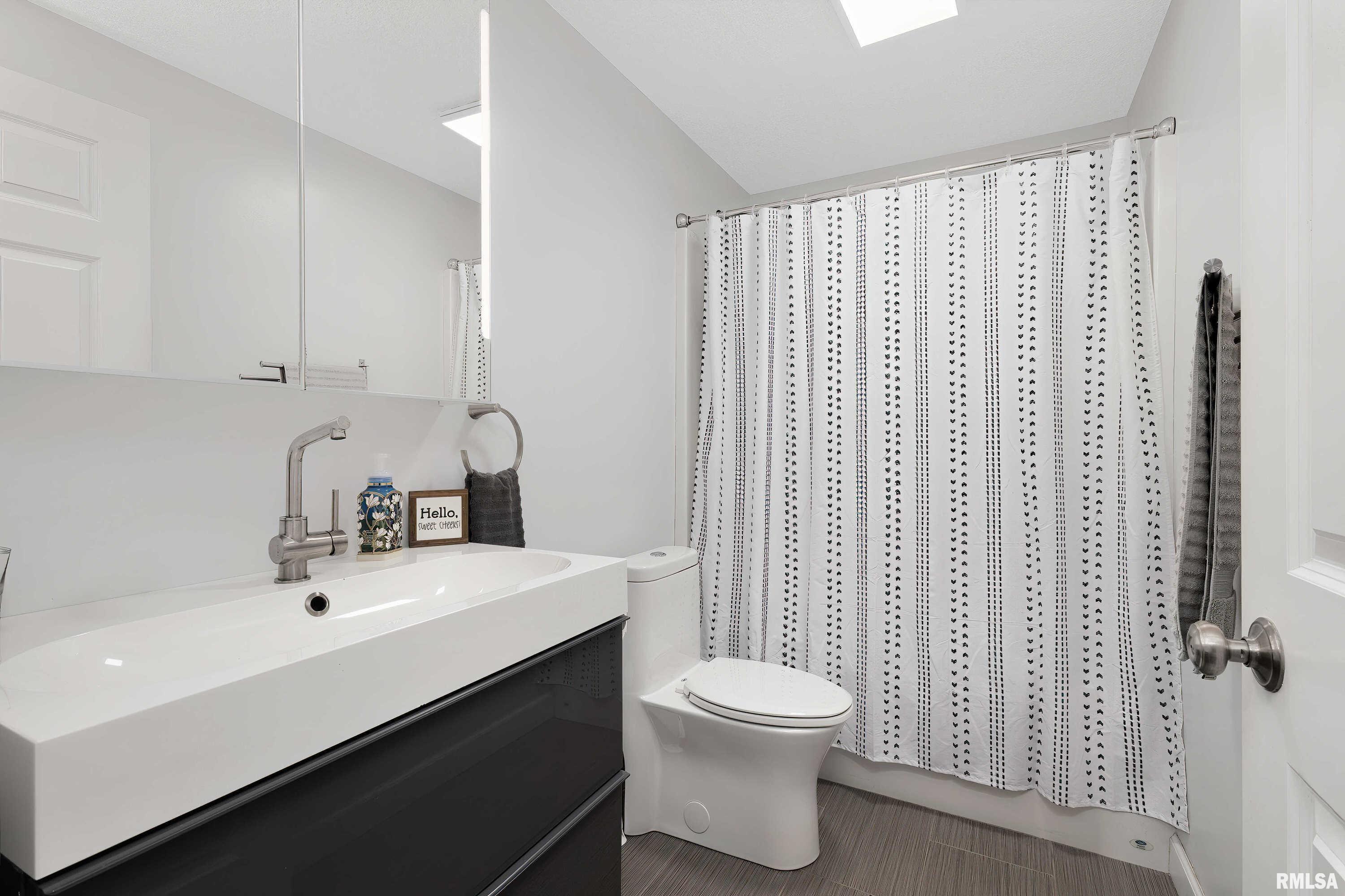 3216 Maplecrest Road Bettendorf, IA 52722 - Photo 23 of 33 Gallery Image 23