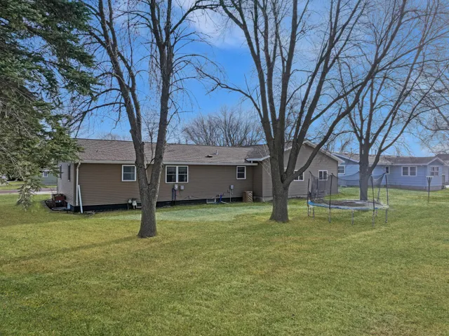 $165,000 | 205 South Hubert Street, Ivanhoe, MN 56142