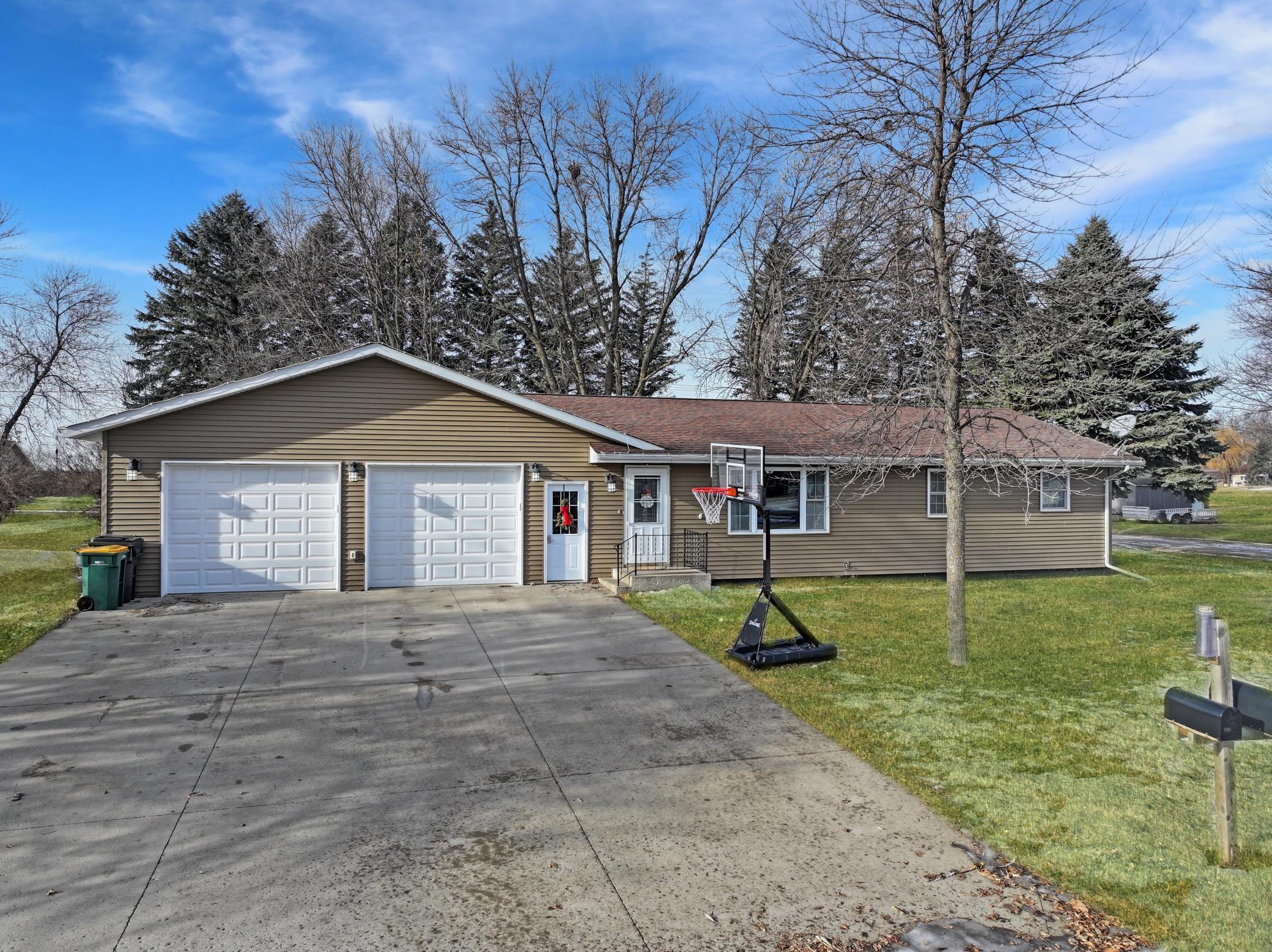 205 South Hubert Street Ivanhoe, MN 56142 - Photo 35 of 36