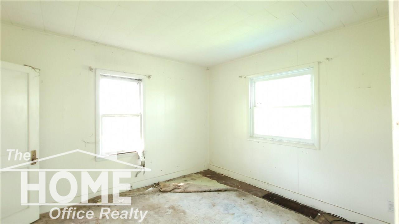650 North New Lothrop Road Lennon, MI 48449 - Photo 13 of 23