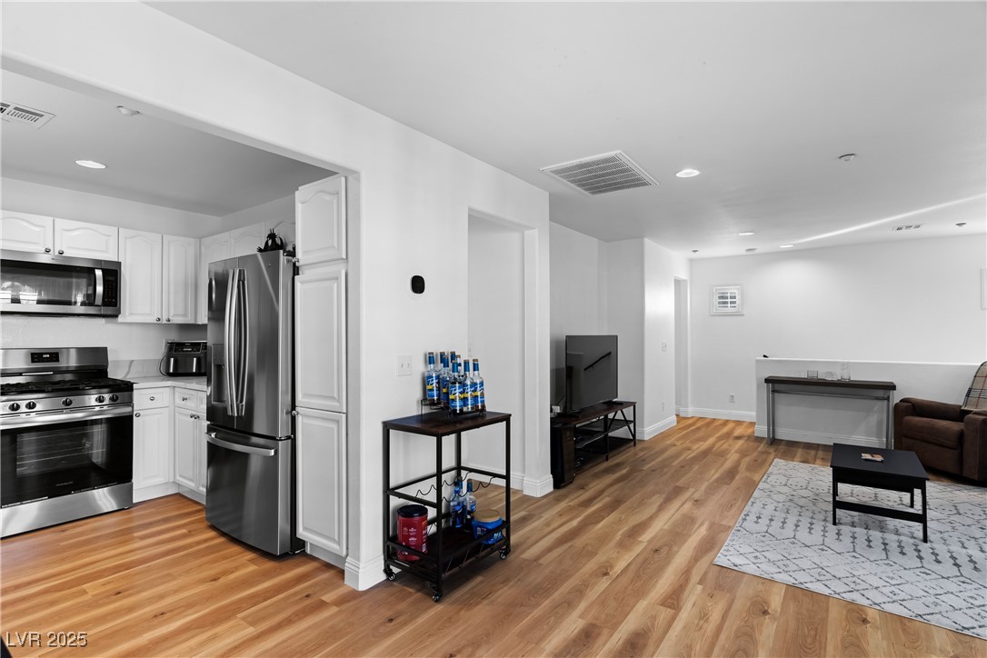 9017 Becoming Court Las Vegas, NV 89149 - Photo 14 of 32