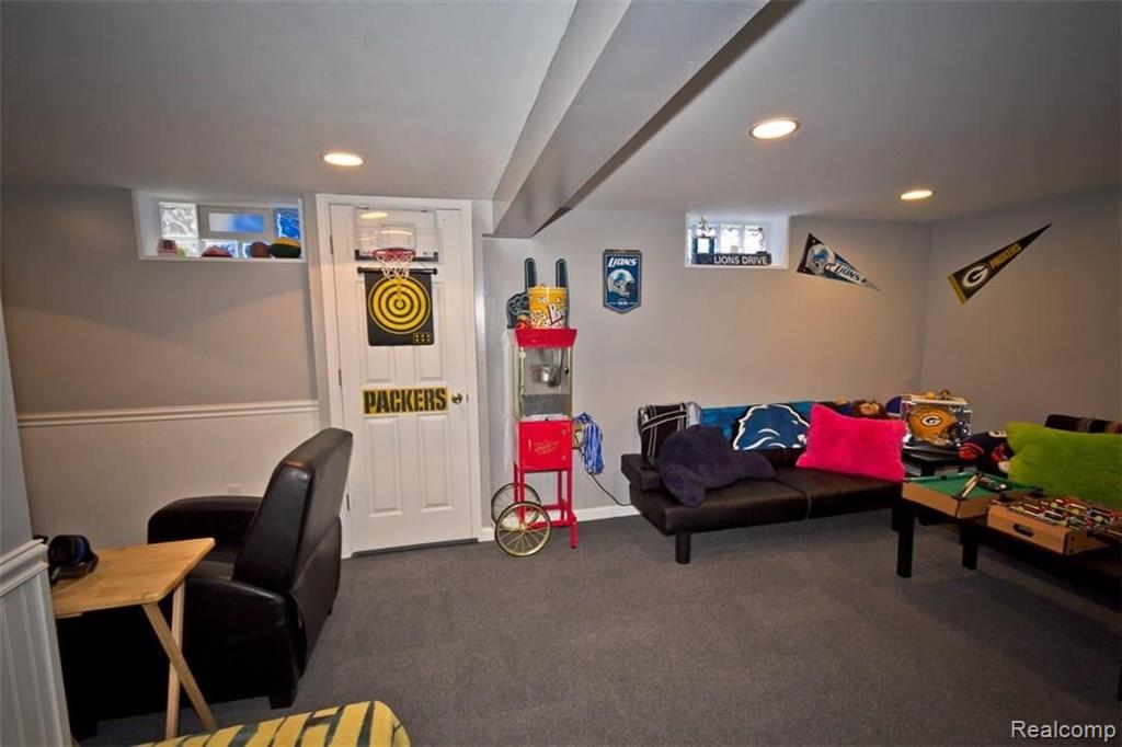 1529 Butternut Avenue Royal Oak, MI 48073 - Photo 26 of 43